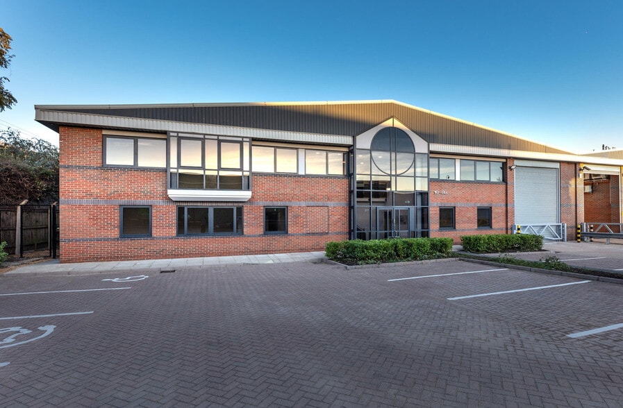 18-22 Telford Way, Londres à louer - Photo du bâtiment - Image 3 de 6