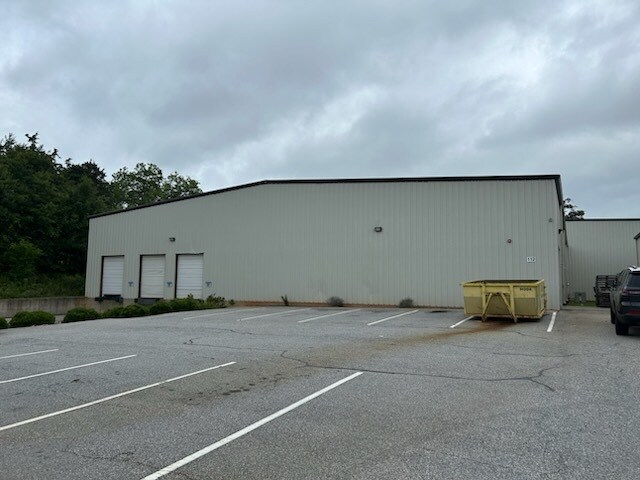 112 Prosperity Blvd, Piedmont, SC à louer - Photo du bâtiment - Image 2 de 6