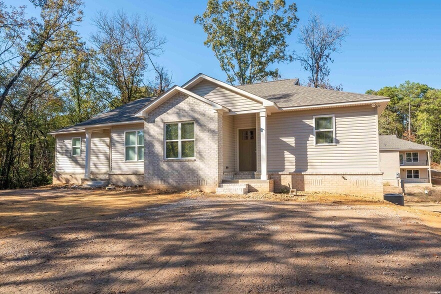 102 & 106 Cheyenne St, Hot Springs National Park, AR for sale - Building Photo - Image 2 of 50