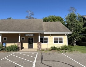 13782 Bluestem Ct, Baxter, MN for lease Interior Photo- Image 1 of 17