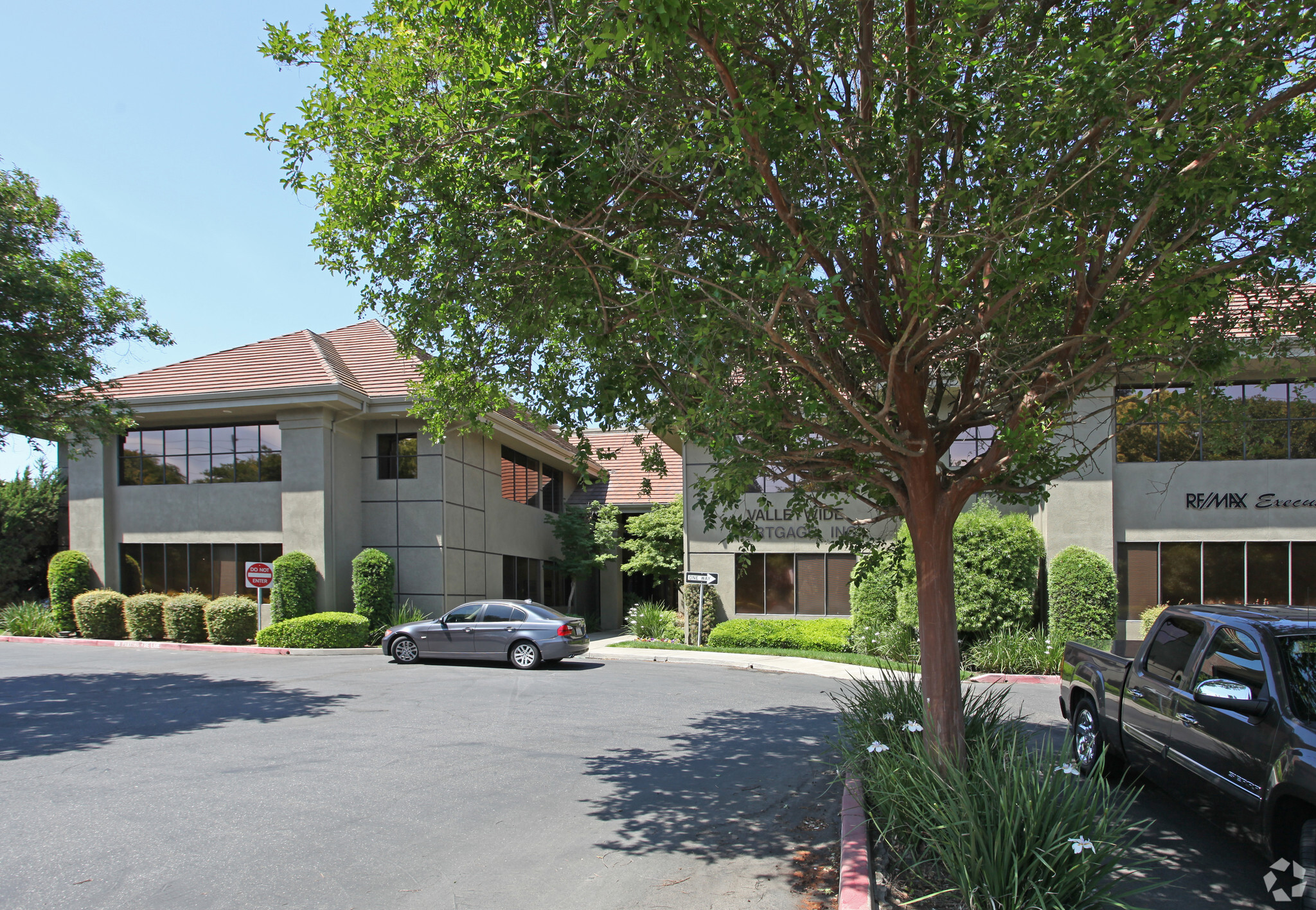 3425 Coffee Rd, Modesto, CA for lease Primary Photo- Image 1 of 10