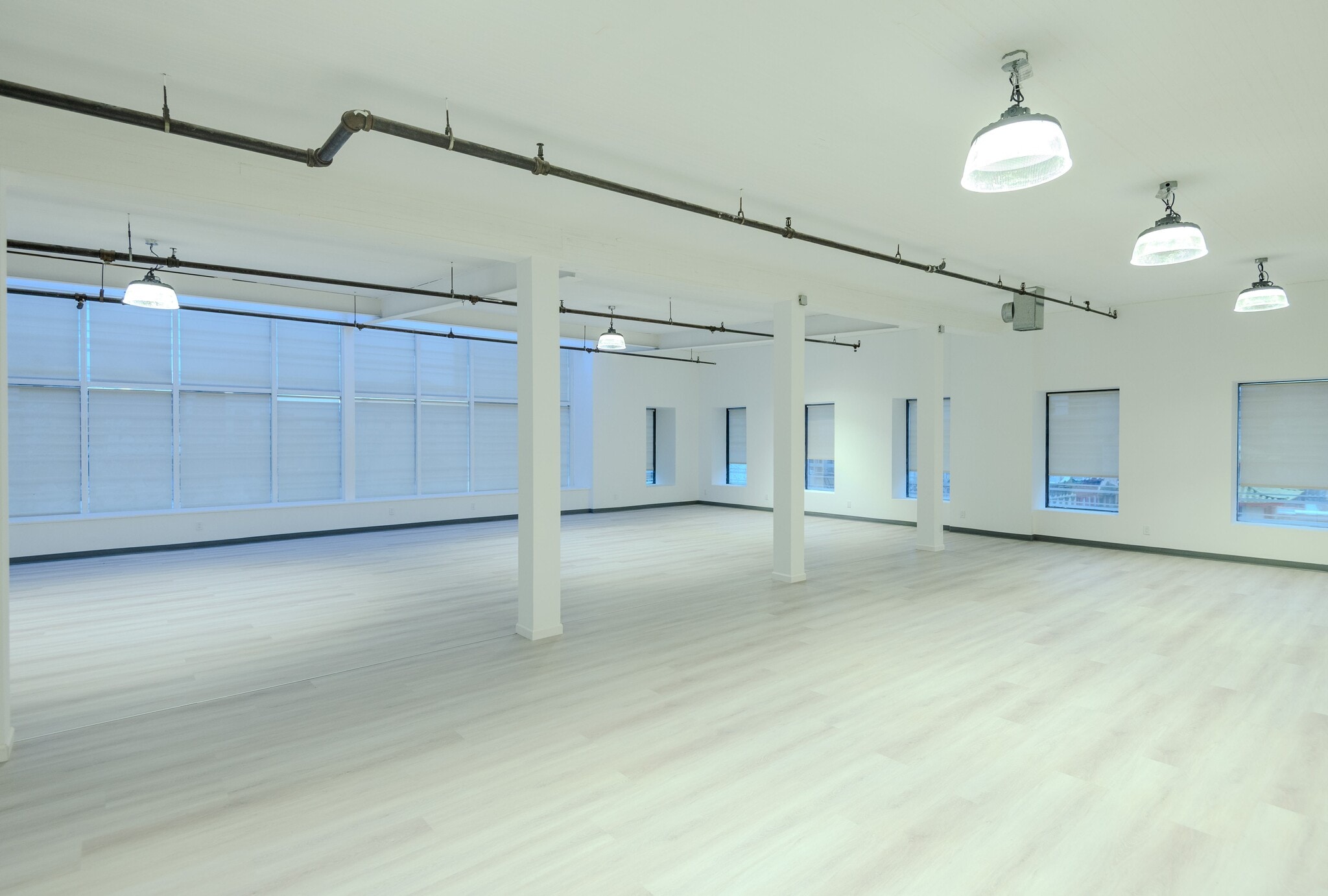 185 Canal St, New York, NY for lease Interior Photo- Image 1 of 4