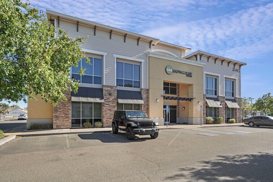 2140 W Grant Line Rd, Tracy, CA à vendre - Photo du bâtiment - Image 3 de 52