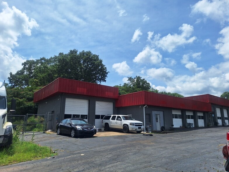 683 Fairview Rd, Ellenwood, GA for lease - Building Photo - Image 1 of 5