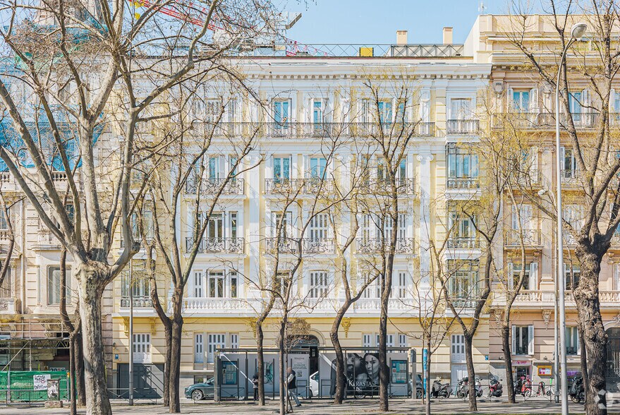 Paseo de la Castellana, 21, Madrid, Madrid à louer - Photo du bâtiment - Image 3 de 7