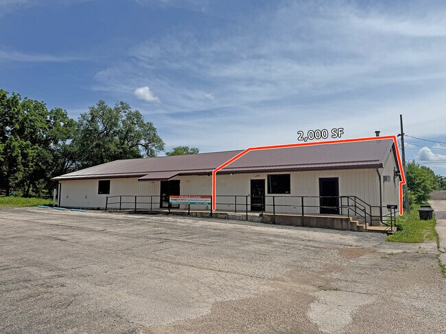 Plus de détails pour 704 E Washington St, Cuba, MO - Bureau/Commerce de détail à louer