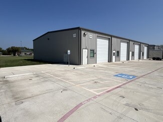 Plus de détails pour 299 Navarro Dr, Seguin, TX - Industriel à louer