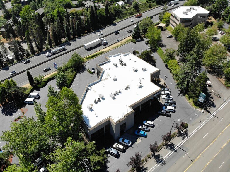 9570 SW Barbur Blvd, Portland, OR à louer - Aérien - Image 2 de 9