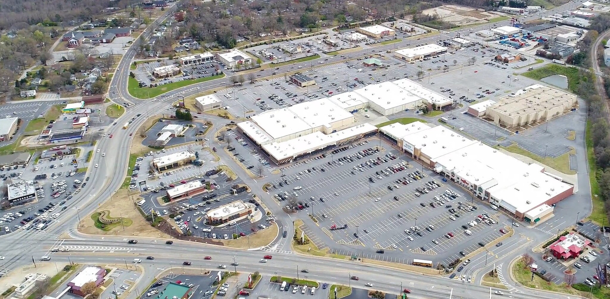1494-1530 Poinsett Hwy, Greenville, SC à louer Aérien- Image 1 de 3