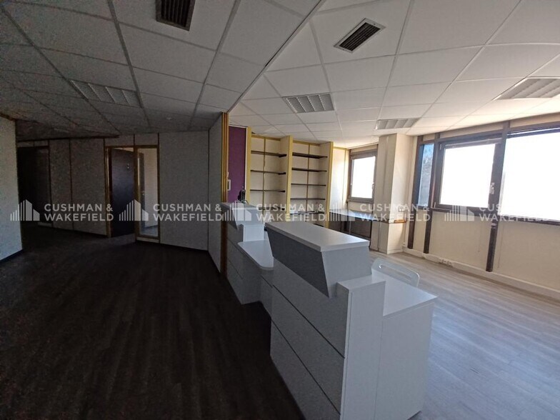 Bureau dans Marseille à louer - Photo intérieure - Image 2 de 13