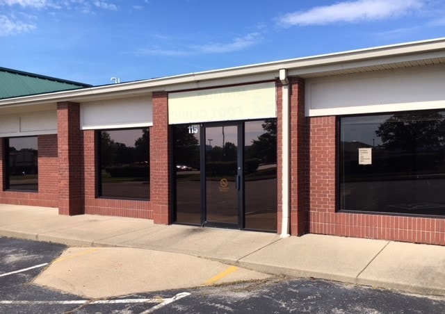 103-115 Hunter Station Rd, Sellersburg, IN for lease - Interior Photo - Image 3 of 5