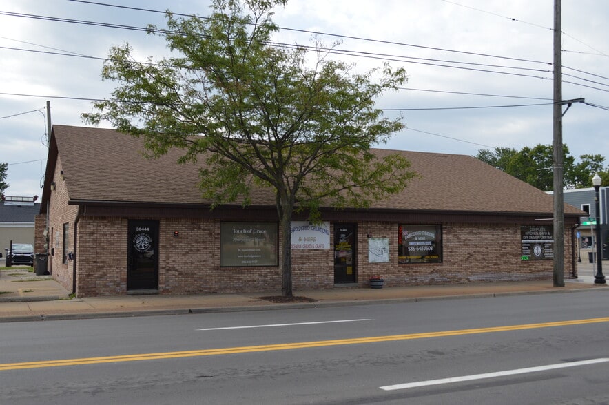 51180 Washington St, New Baltimore, MI à louer - Photo principale - Image 1 de 2