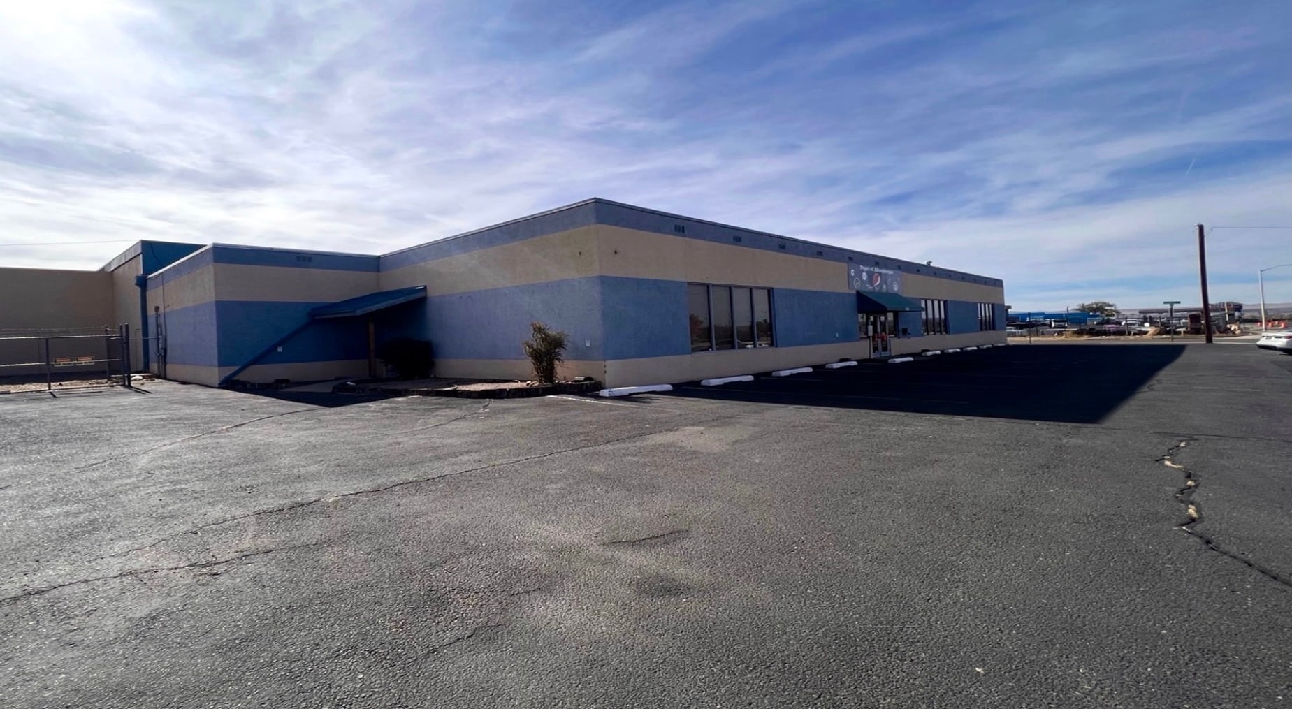 700 Comanche Rd NE, Albuquerque, NM for lease Primary Photo- Image 1 of 19