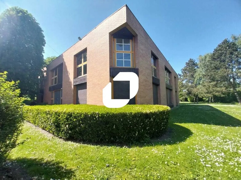 Flex in Montigny-le-Bretonneux for lease - Building Photo - Image 3 of 18