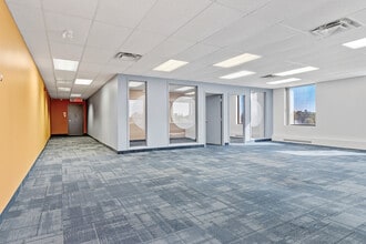885 Meadowlands Dr, Ottawa, ON for lease Interior Photo- Image 2 of 13