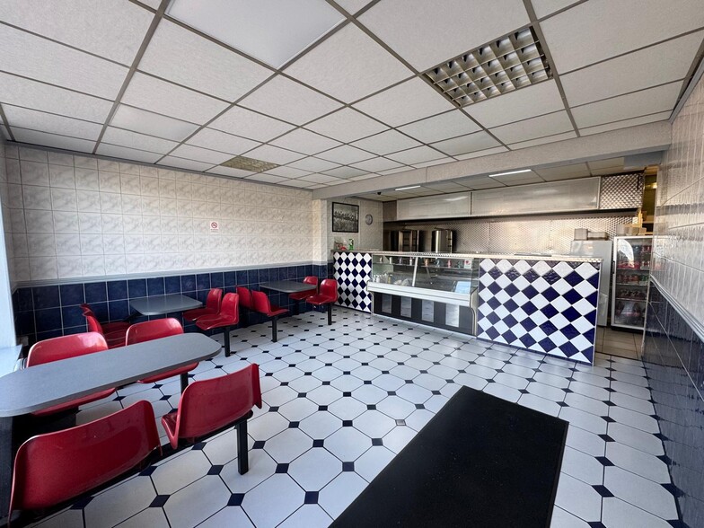 133 Luton Rd, Dunstable for lease - Building Photo - Image 2 of 7