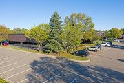 6655 Wedgwood Rd, Maple Grove MN - Entrepôt