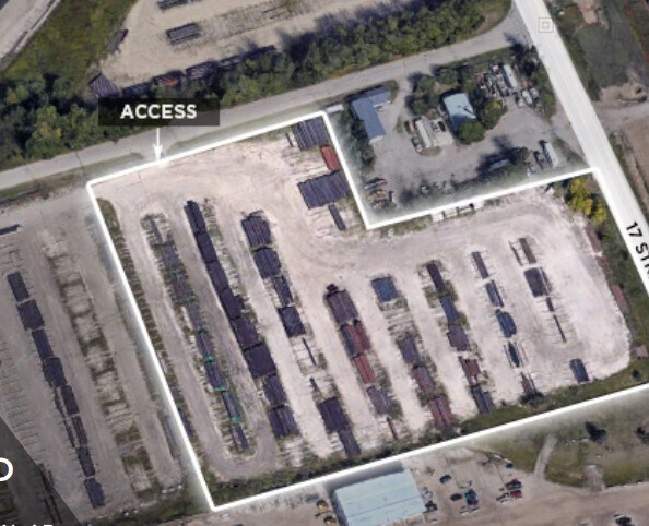 5840 17 St NW, Edmonton, AB à vendre Photo principale- Image 1 de 1