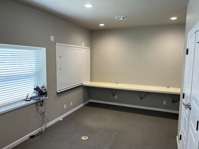 3450 W 151st St S, Kiefer, OK à louer - Photo du bâtiment - Image 3 de 18