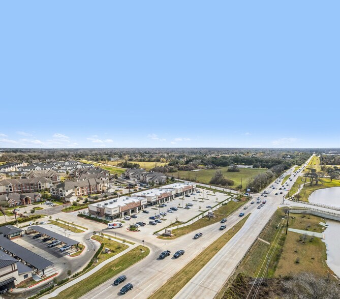 5304 Sienna Pky, Missouri City, TX à vendre - Photo du bâtiment - Image 2 de 4
