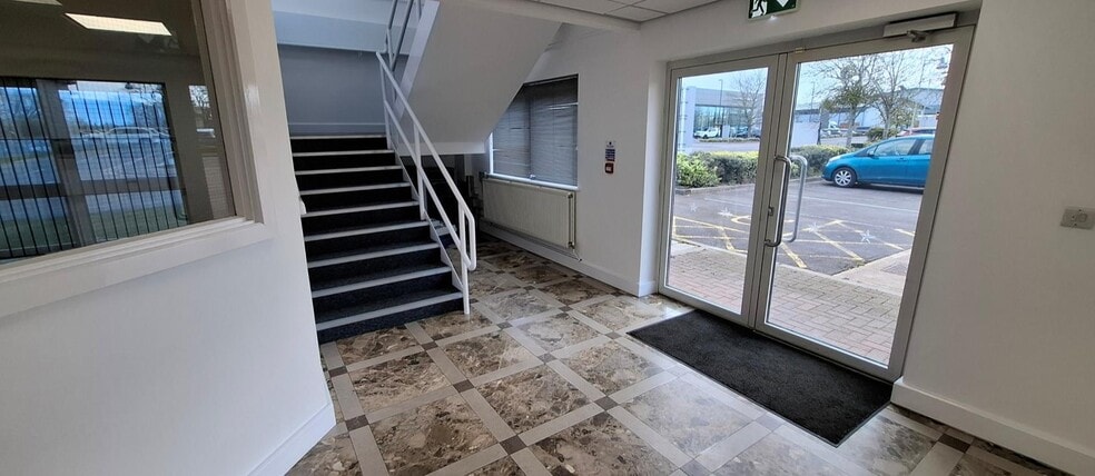 Commerce Rd, Gloucester for sale - Lobby - Image 3 of 9