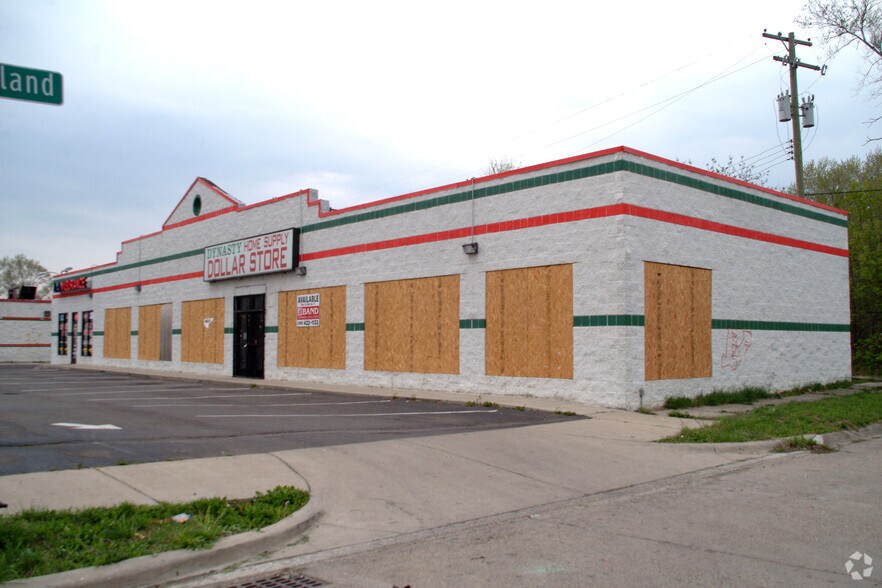 10263 Livernois Ave, Detroit, MI à louer - Photo du bâtiment - Image 2 de 2