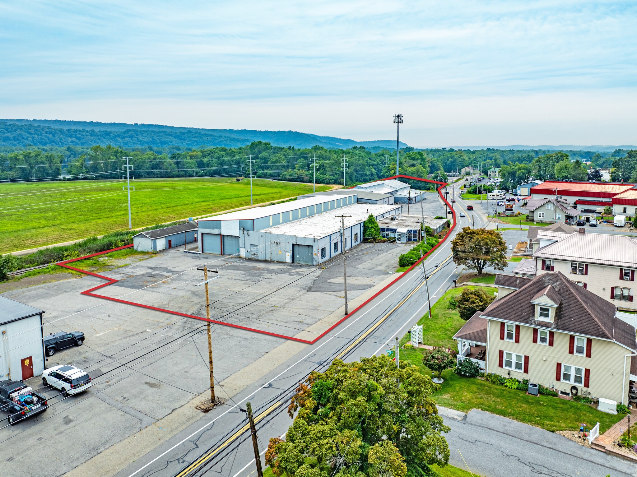 1910 N Old Trl, Selinsgrove, PA for lease Building Photo- Image 1 of 8