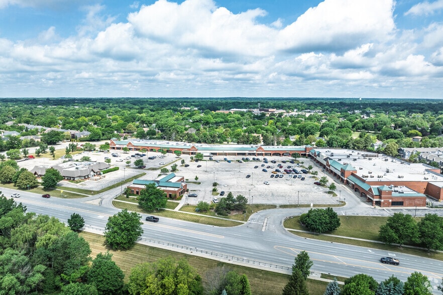 700-790 W Euclid Ave, Palatine, IL for lease - Aerial - Image 2 of 10