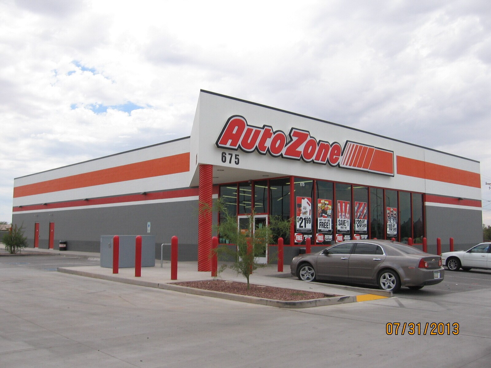 675 W Irvington Rd, Tucson, AZ à louer Photo principale- Image 1 de 5