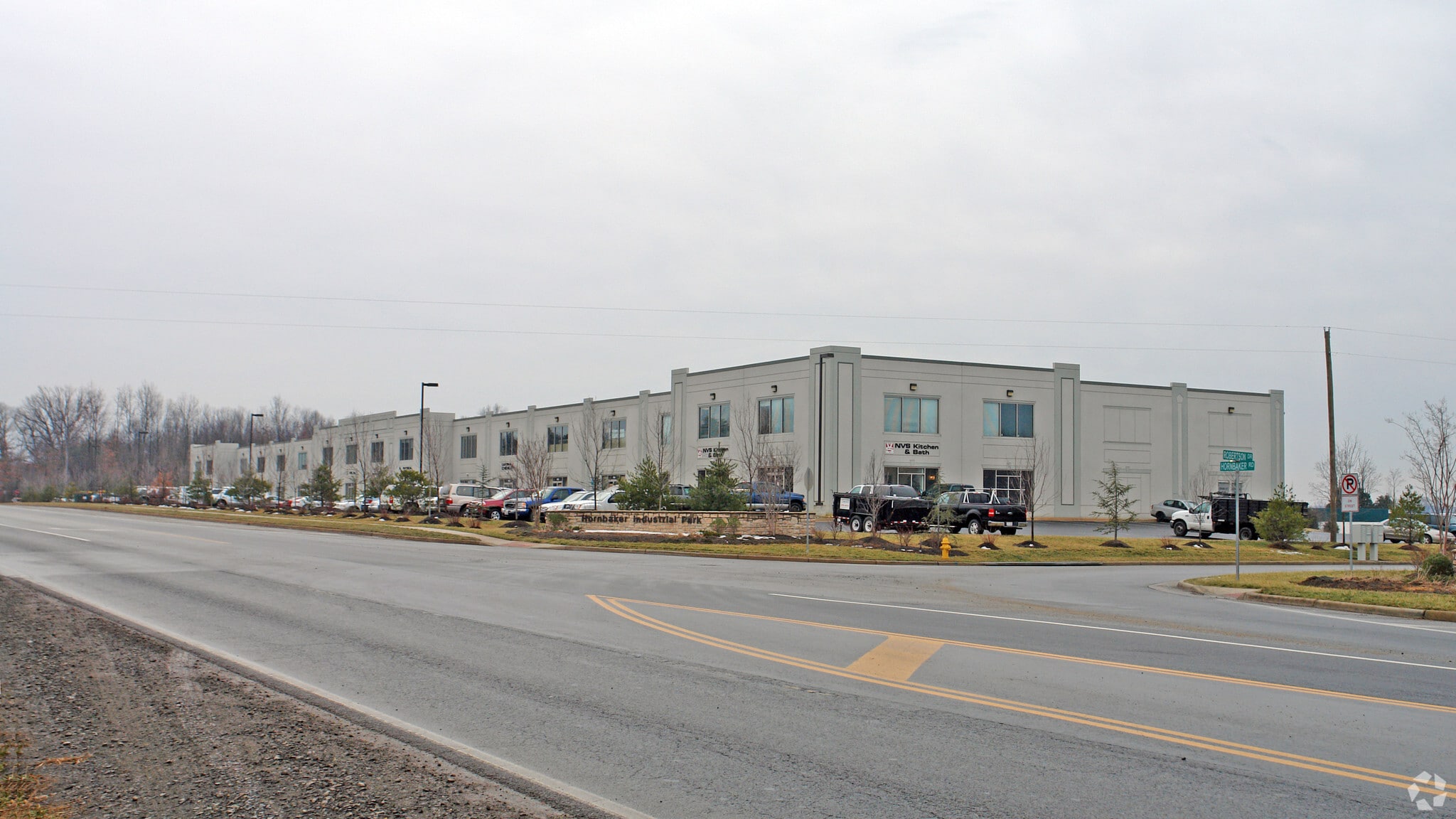 8982-9050 Hornbaker Rd, Manassas, VA for lease Primary Photo- Image 1 of 12