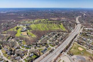 Plus de détails pour 36 Country Club Ln, Belmont, MA - Industriel à vendre