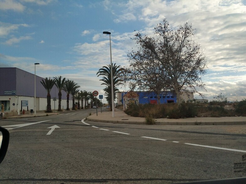 Industriel dans Elche, Alicante à vendre - Photo du bâtiment - Image 3 de 3