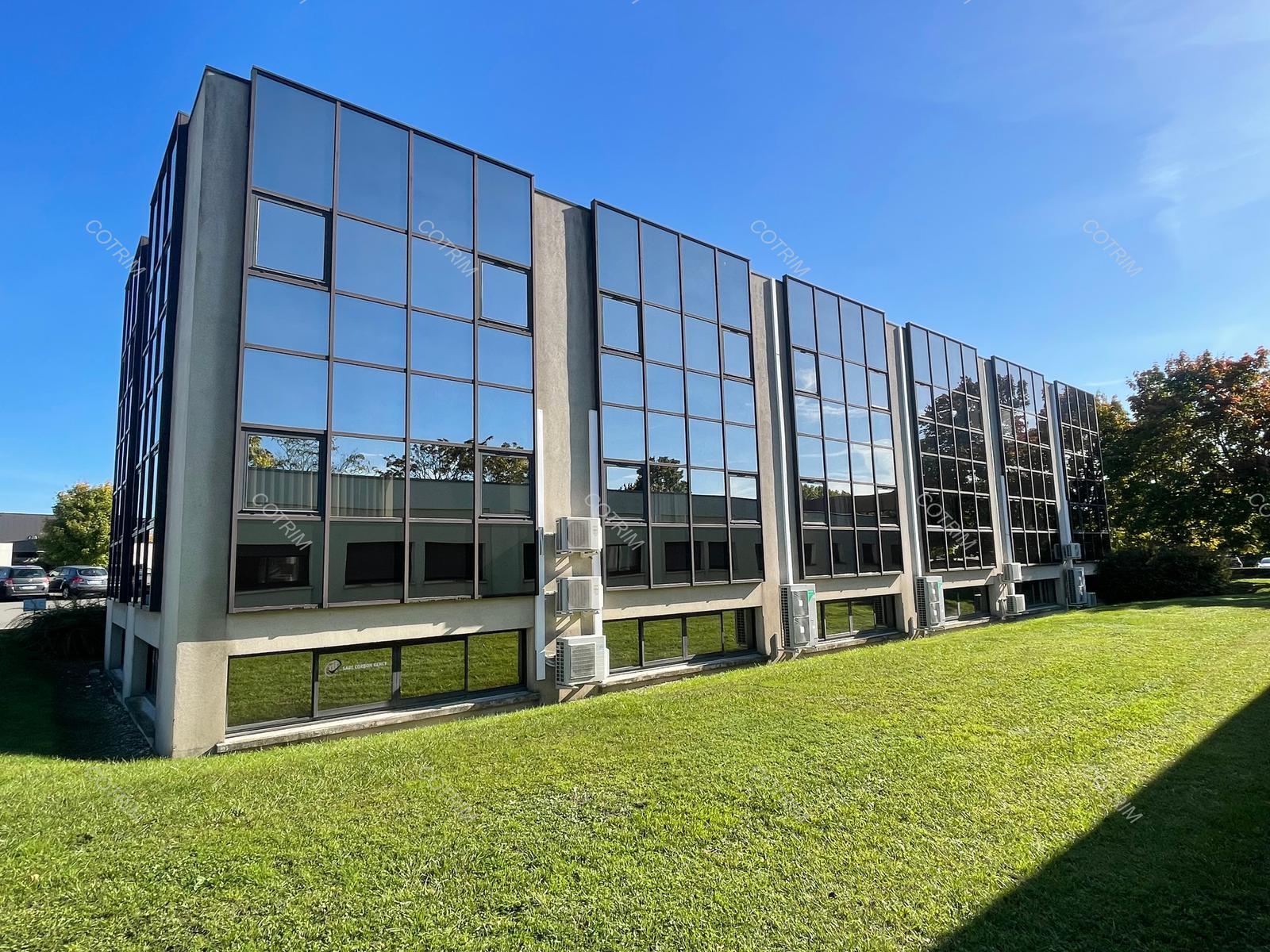 Office in Reims for lease Building Photo- Image 1 of 7