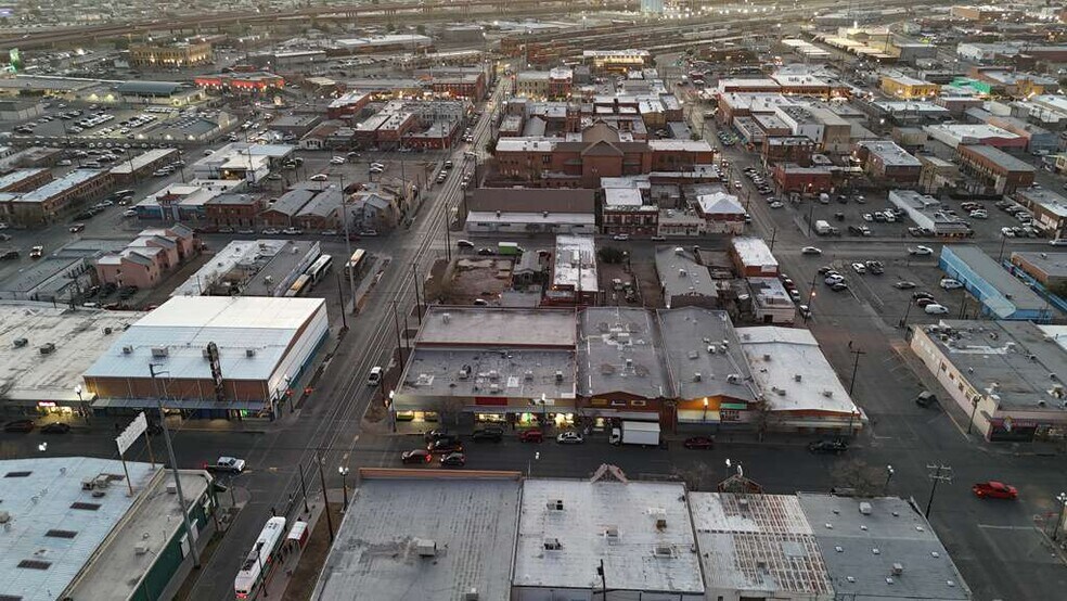 Holland Properties portefeuille de 3 propriétés à vendre sur LoopNet.ca - Photo du bâtiment - Image 2 de 13