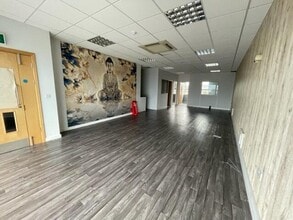 12 William Prance Rd, Plymouth à louer Photo intérieure- Image 2 de 9