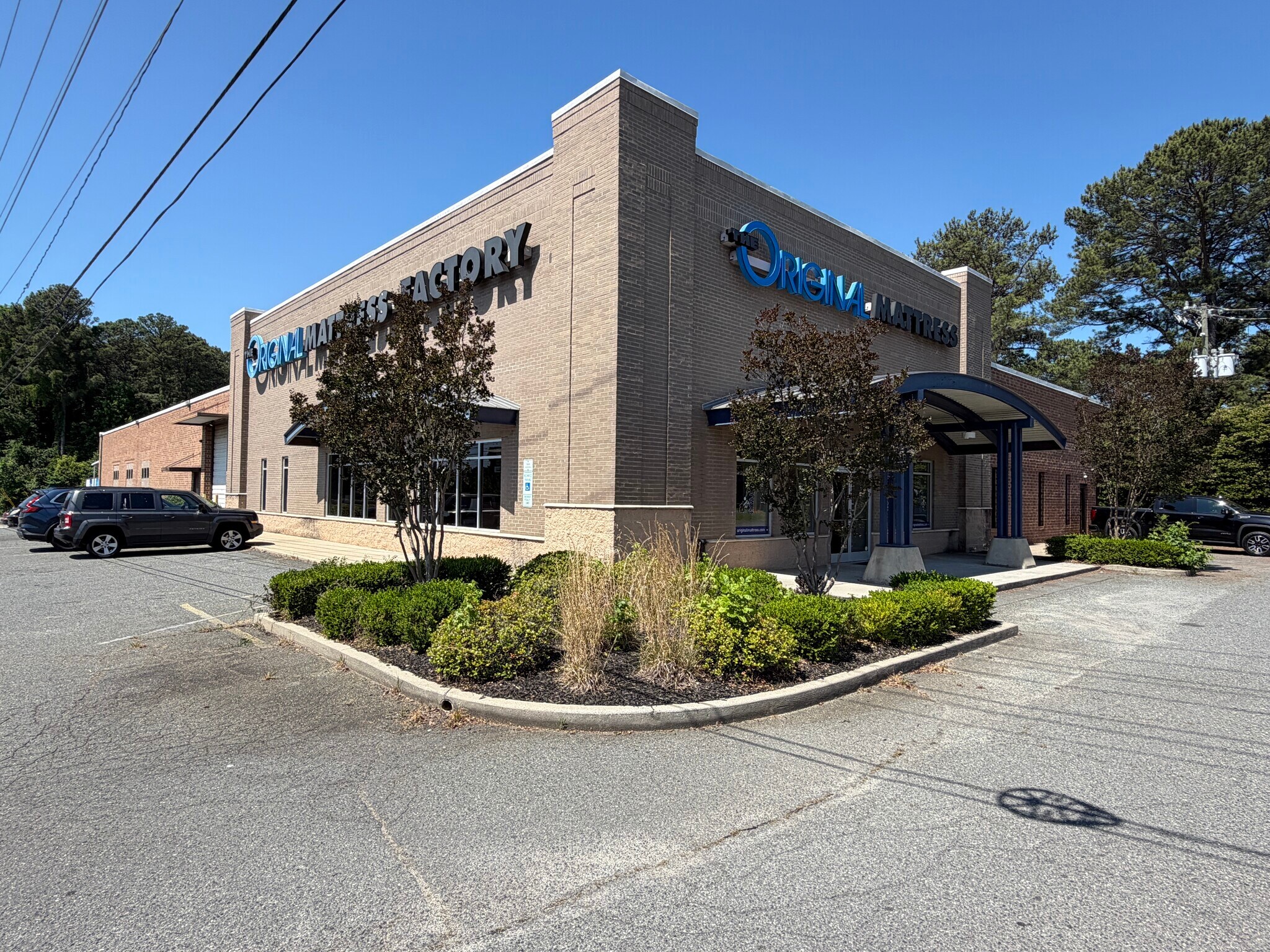 8200 South Blvd, Charlotte, NC à louer Photo du bâtiment- Image 1 de 10