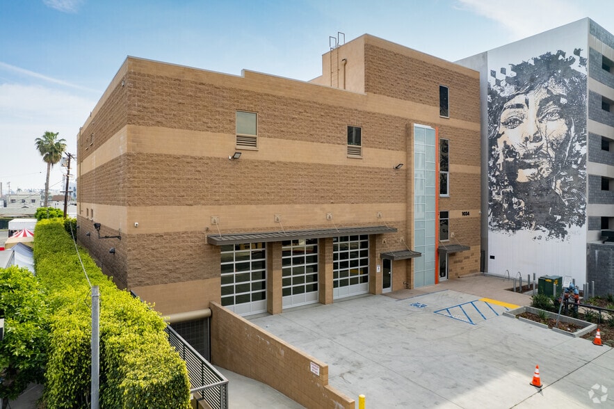 1034 Seward St, Los Angeles, CA for lease - Building Photo - Image 1 of 4
