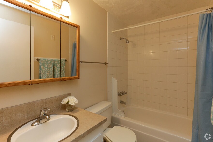 1118 Oakland St, Cheney, WA à vendre - Photo intérieure - Image 2 de 25