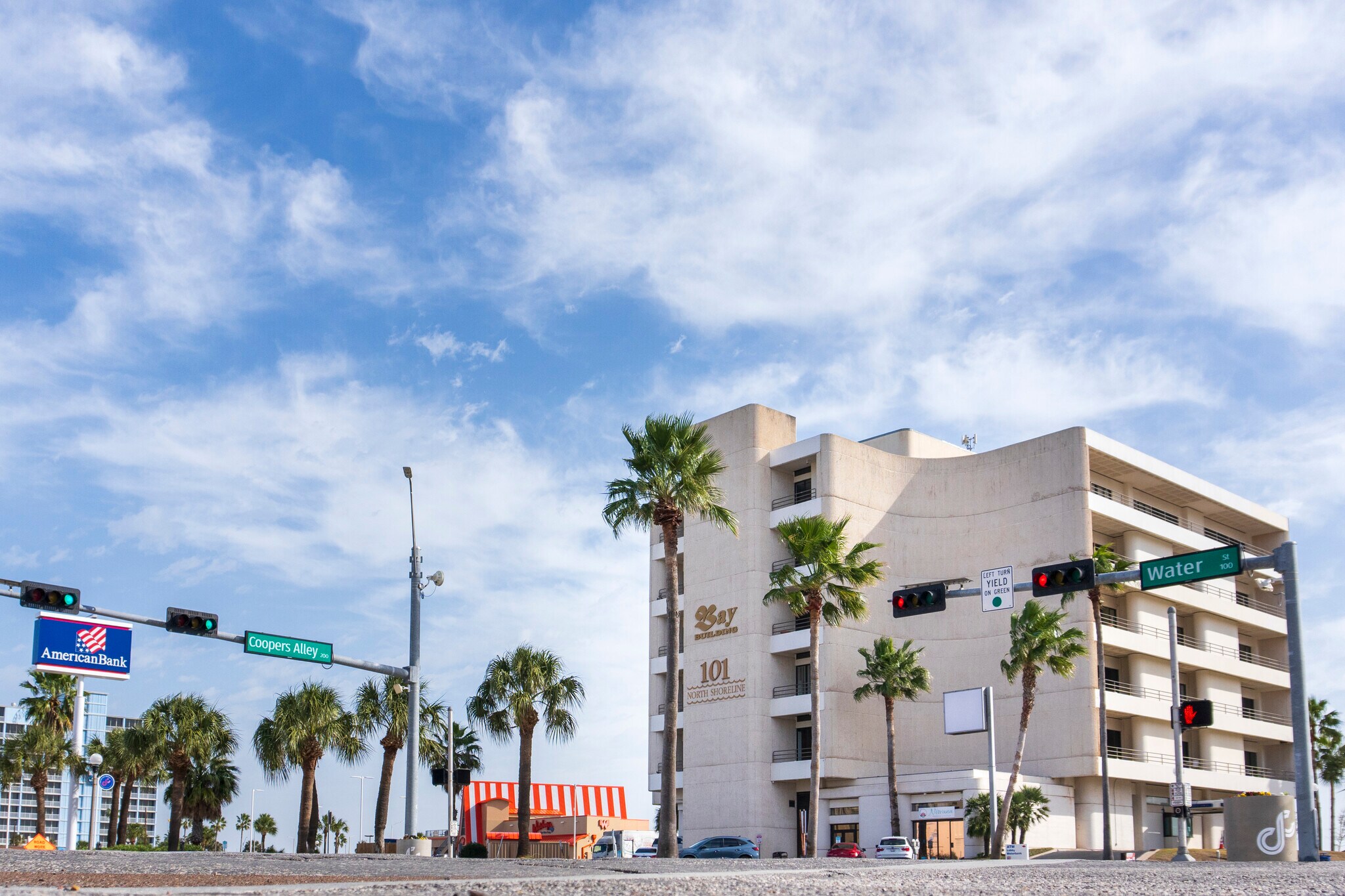 101 N Shoreline Blvd, Corpus Christi, TX à louer Photo du bâtiment- Image 1 de 5