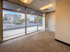 3421 Olympia Dr, Raleigh, NC à louer Photo intérieure- Image 2 de 7