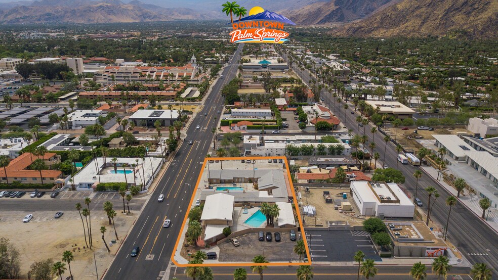 1433 N Indian Canyon Dr, Palm Springs, CA à vendre - Photo du bâtiment - Image 2 de 17