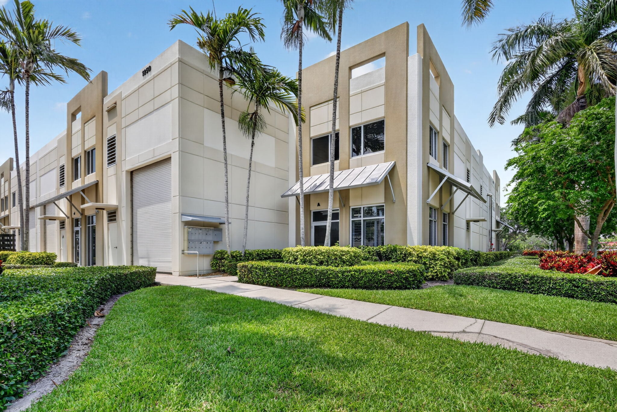 1250 Wallace Dr, Delray Beach, FL for lease Primary Photo- Image 1 of 19