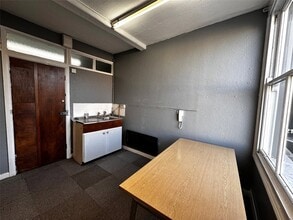 1-5 Warstone Ln, Birmingham à louer Photo intérieure- Image 1 de 5