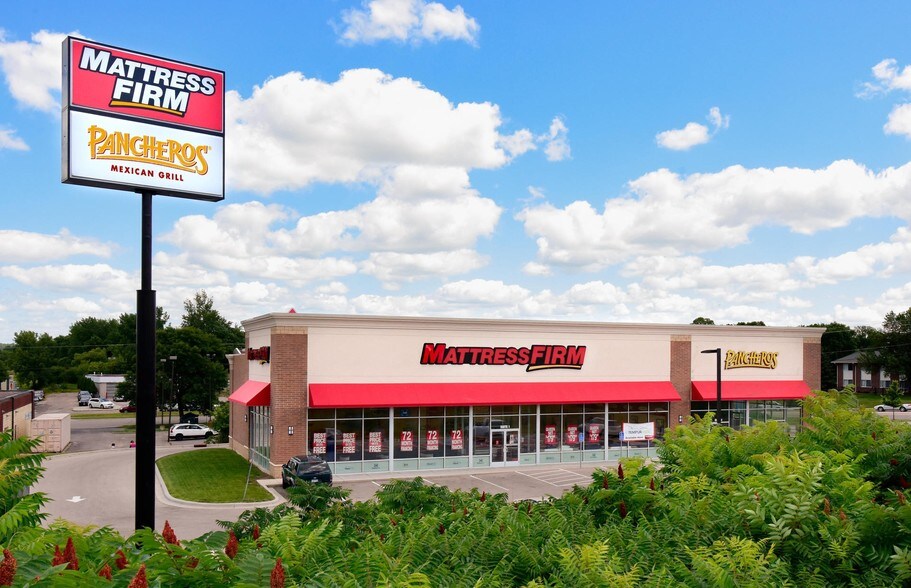 4107 Highway 52 N, Rochester, MN à vendre - Photo du bâtiment - Image 2 de 18