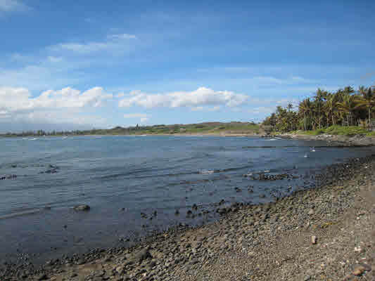 104 Lower Waiehu Beach Rd, Wailuku, HI à vendre - Photo du bâtiment - Image 2 de 4