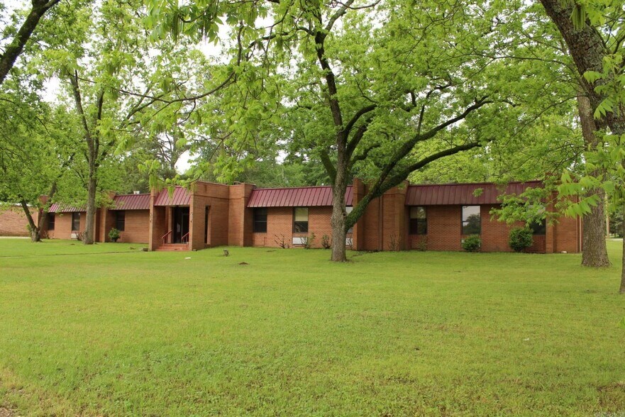 625 N Main St, Nashville, AR à vendre - Photo du bâtiment - Image 2 de 3