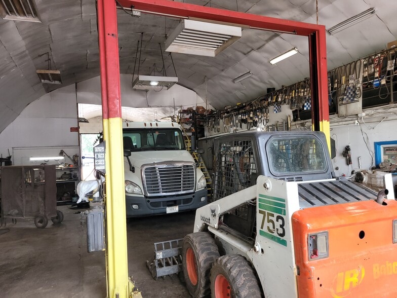 2350 Indiana 25 Hwy, Lafayette, IN à vendre - Photo du bâtiment - Image 2 de 6