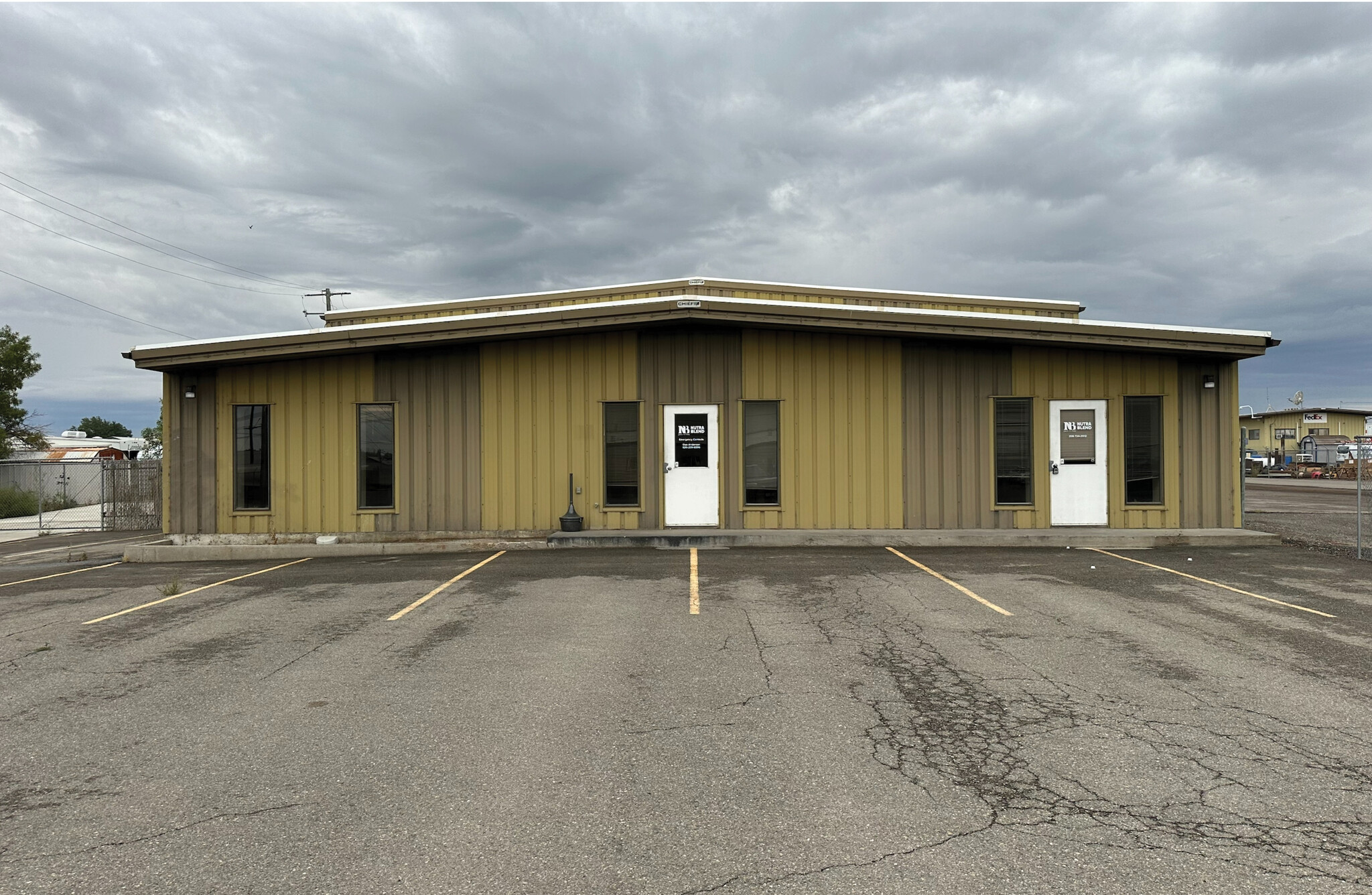 1994 Highland Ave E, Twin Falls, ID for lease Building Photo- Image 1 of 8