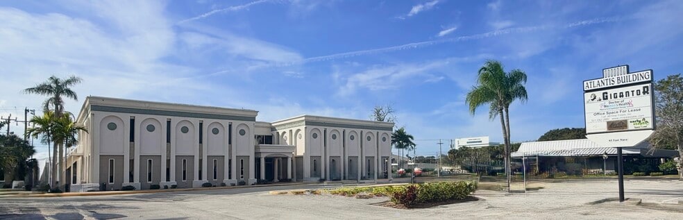 65 E Nasa Blvd, Melbourne, FL à louer - Photo du bâtiment - Image 2 de 14