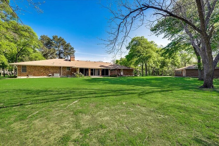 722 E Wheatland Rd, Duncanville, TX à vendre - Photo du bâtiment - Image 3 de 40